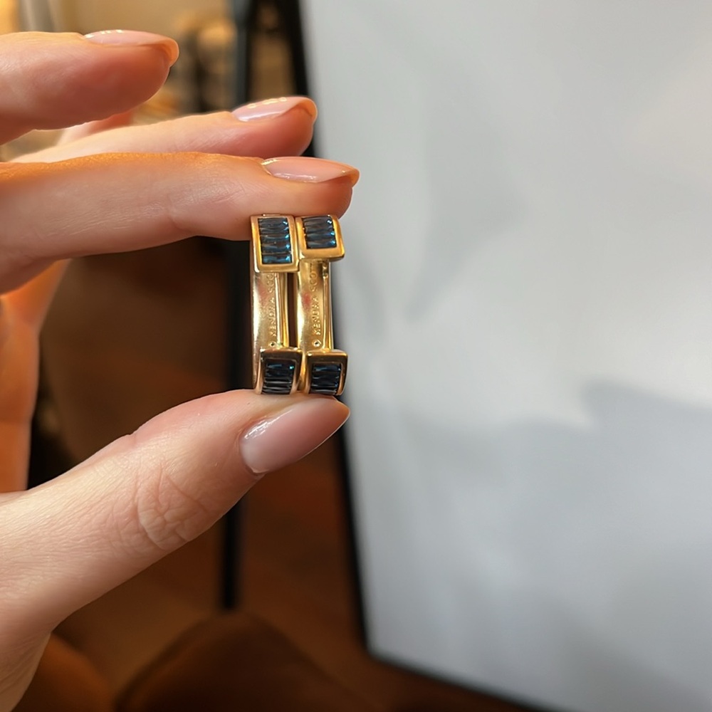 Kendra Scott gold hoops with blue crystal - Picture 4 of 4